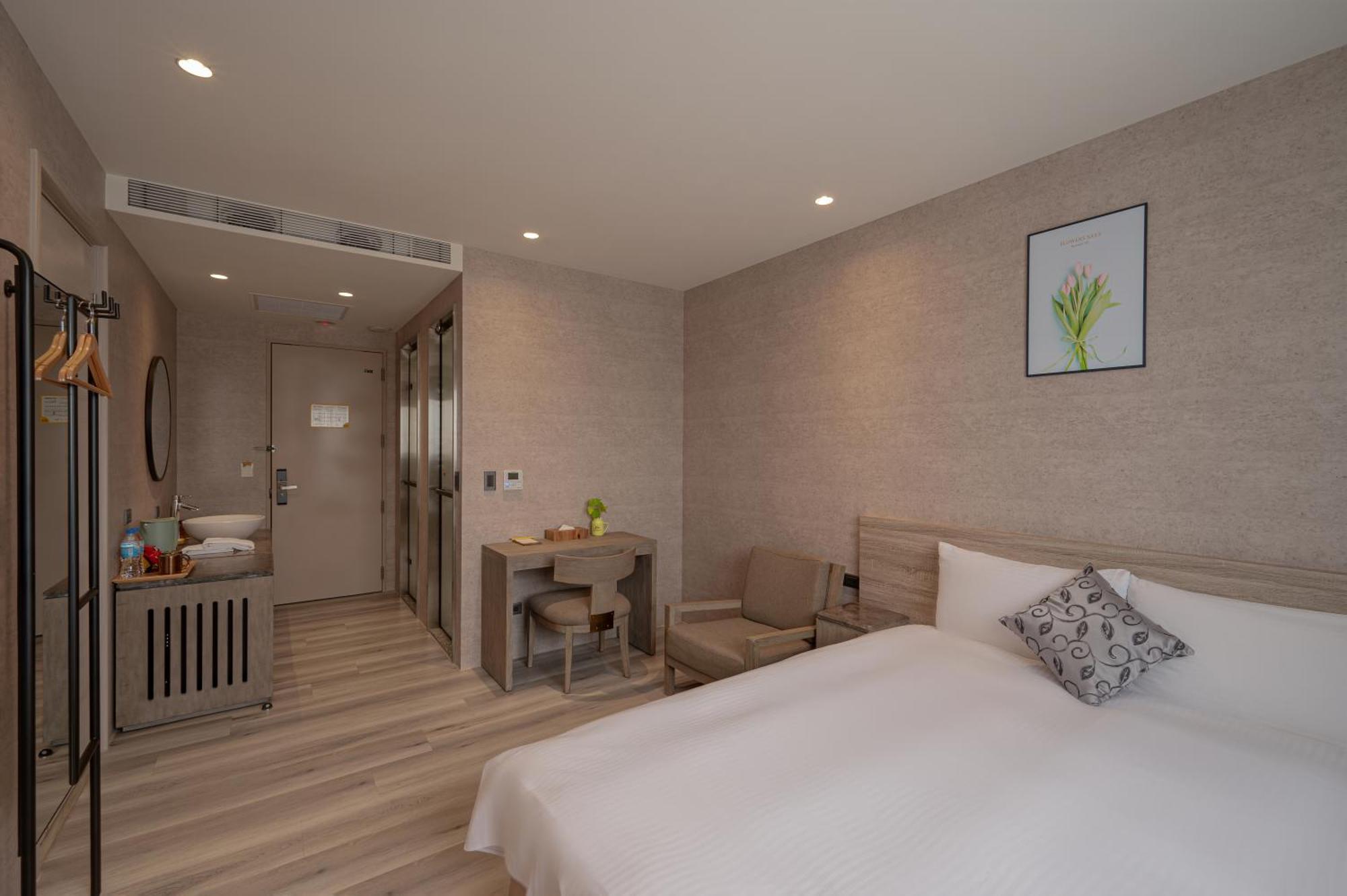 In Joy Hotel 台中市 エクステリア 写真