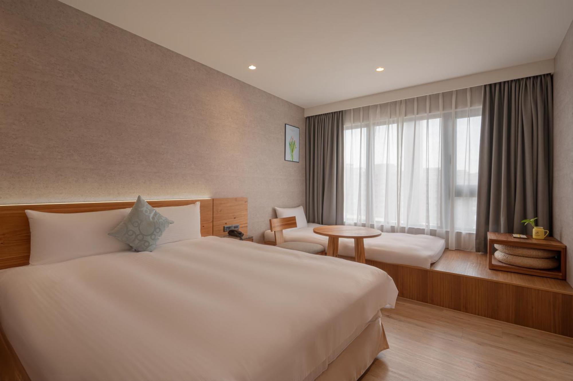 In Joy Hotel 台中市 エクステリア 写真