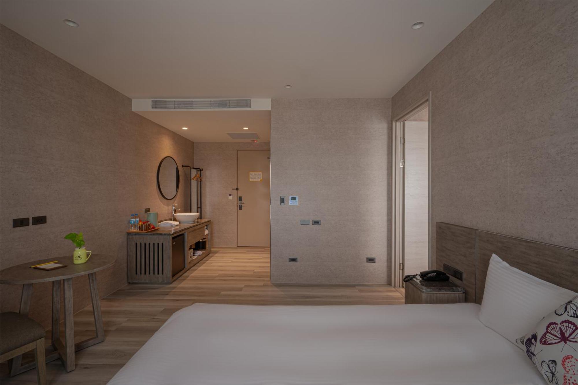 In Joy Hotel 台中市 エクステリア 写真